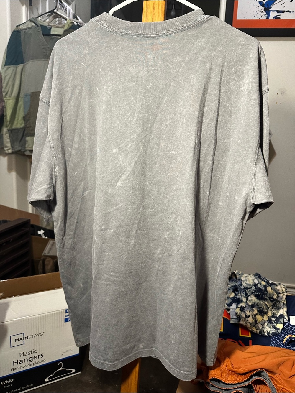 Nike Gray The Nike Tee with White Swoosh Print - Picture 2 of 7